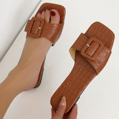 Square Buckle Flat-bottomed Flip Flops